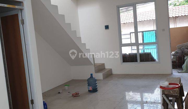 Rumah Non Komplek 2 Lantai Siap Huni di Cipinang  2