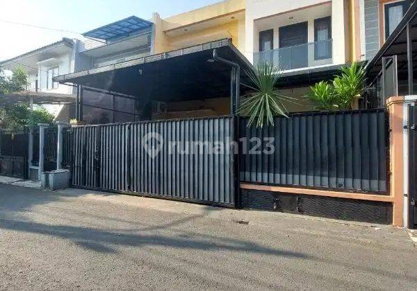 Rumah Siap Huni Terawat Dalam Komplek di Pondok Kelapa  1