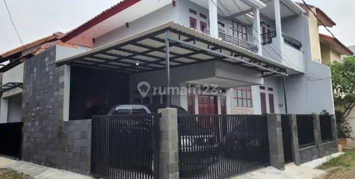 Rumah Mewah Baru Renovasi di Jatibening  2