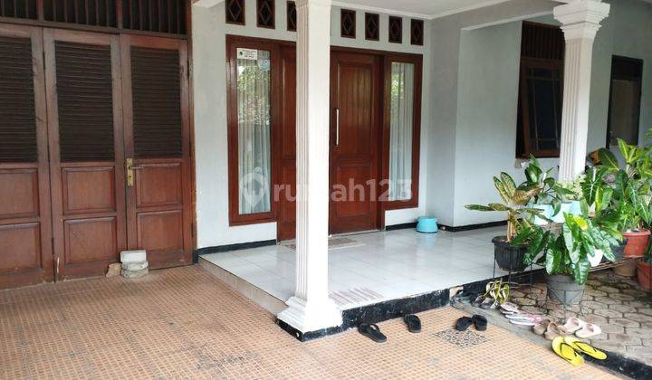 Rumah Murah Asri Strategis di Duren Sawit  2