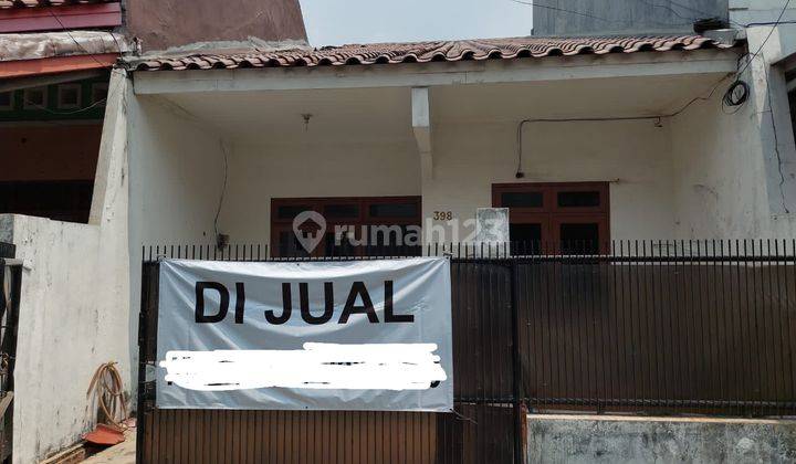 Rumah Secondary Terawat Dan Bebas Banjir di Pondok Bambu  1