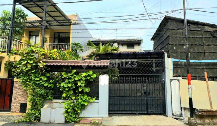 Rumah Murah Lokasi Strategis di Pondok Kelapa  1