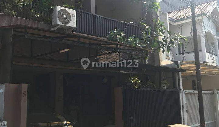 Rumah 2 Lantai Siap Huni di Rawamangun  2