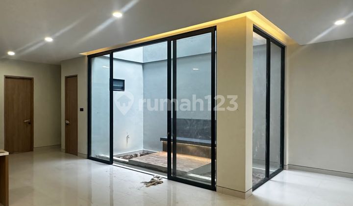 Rumah Minimalis dalam Komplek Elit Billymoon 2
