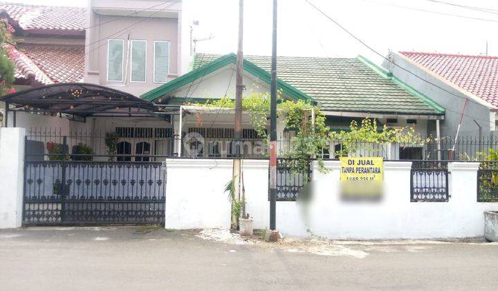 Rumah Secondary Asri Dan Nyaman di Duren Sawit  1