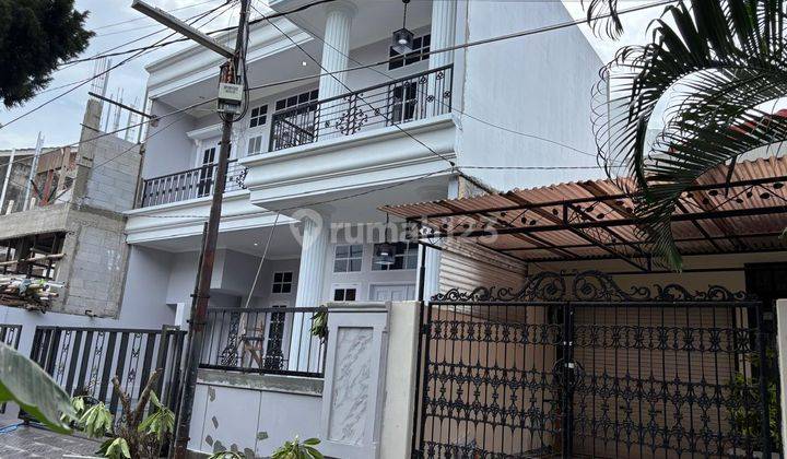 Rumah Classic Modern Siap Huni Dalam Komplek  1