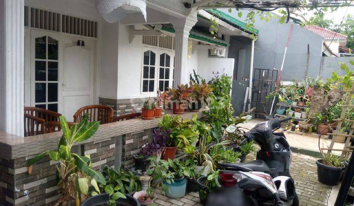 Rumah Secondary Asri Dan Nyaman di Duren Sawit  2