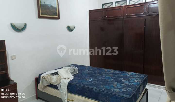 3-Story Ready-to-Occupy House in Rawamangun Complex 2
