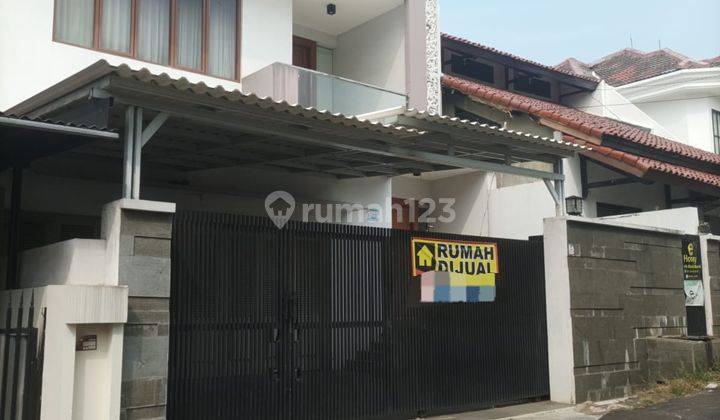 Rumah Mewah Ada Kolam Renang Siap Huni di Jatibening  2