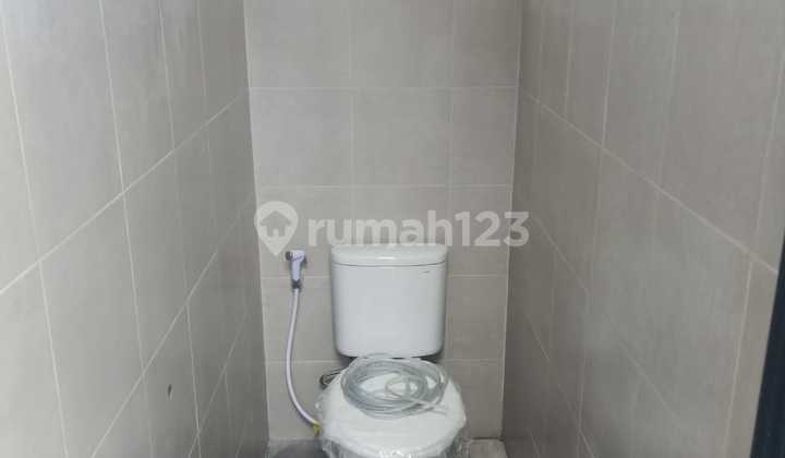 Rumah Bagus 2 Lantai di dalam Perumahan 2