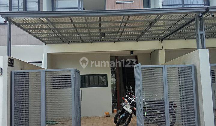 Rumah Open Space di Komplek Besar Megapolitan Cinere  1