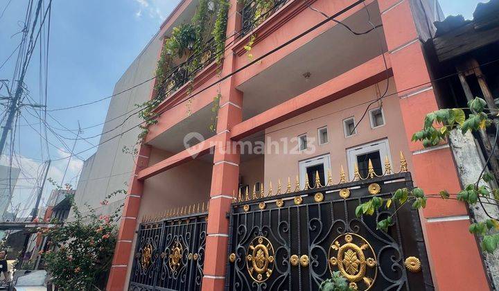 Rumah Bagus Minimalis Siap Huni di Cipinang  2