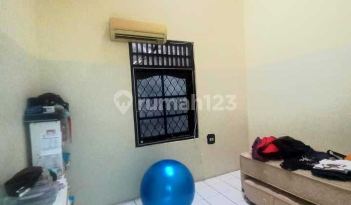 BU ! Rumah Murah 2 Lantai Lokasi Strategis  2