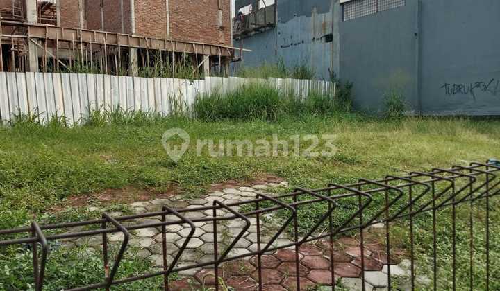 Land Ready to Build in a Strategic Location Complex