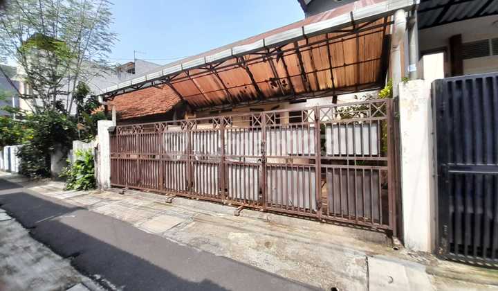 For Sale Cheap House in a Very Strategic Location, Suitable for Boarding House in Bendungan Hilir, Central Jakarta For Sale Cheap House in a Very Strategic Location, Suitable for Boarding House in Bendungan Hilir, Central Jakarta