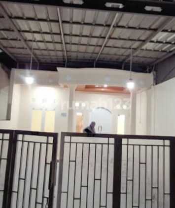 Rumah 2 Lantai Siap Huni Di Kalisari Pasar Rebo Jakarta Timur