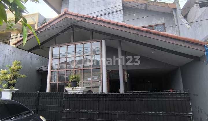 Rumah Siap Huni Dekat ke Rs Persahabatan dan LRT Rawamangun Jakarta Timur