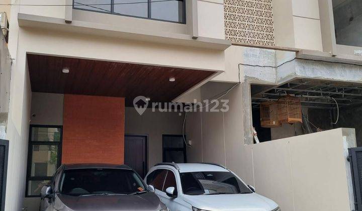 Rumah minimalis dekat Al Azhar Rawamangun Jakarta Timur  1