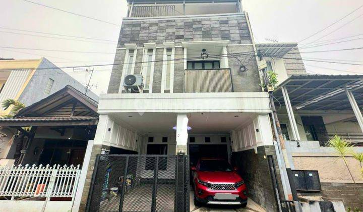 Rumah dijual 3 lantai furnished di komplek Buaran Jakarta Timur  1