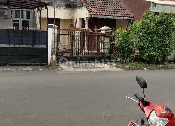 Rumah Sedang Renovasi Di Komplek Duren Sawit Jakarta Timur  2