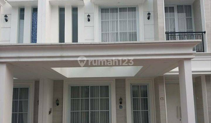 Rumah modern dalam cluster besar di Bambu Apus Cipayung Jakarta  1