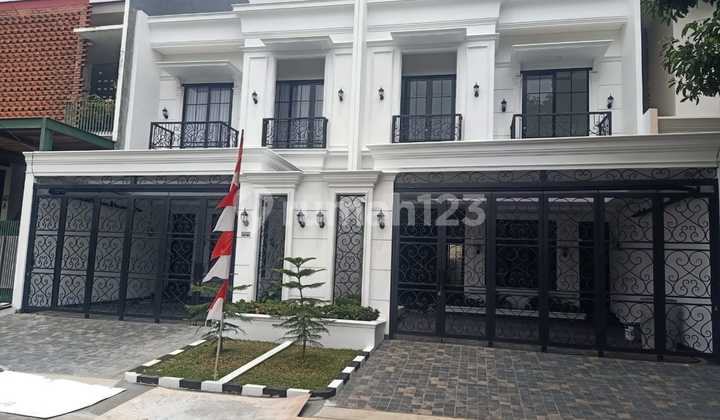 Rumah Mewah Dalam Komplek Billymoon Pondok Kelapa Jakarta Timur Rumah Mewah Dalam Komplek Billymoon Pondok Kelapa Jakarta Timur