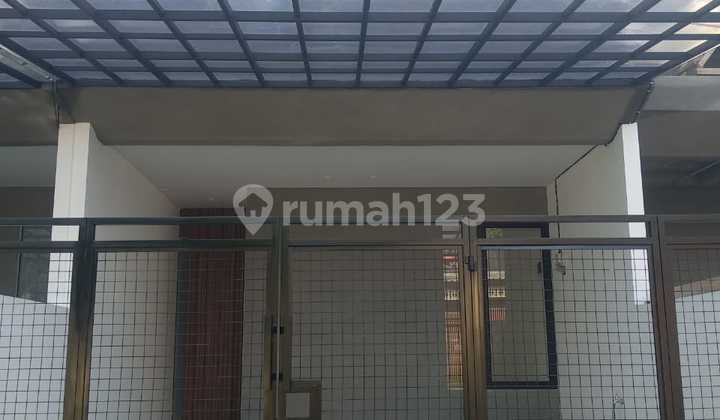 Rumah Siap Huni di Komplek Cinere Akses Tol Brigif dan Tol Limo