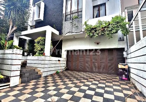 Rumah Cluster Dalam Komplek Elite Billymoon Pondok Kelapa Duren Sawit