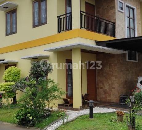 Cluster House with Hook Position in Pondok Bambu Housing Complex 2