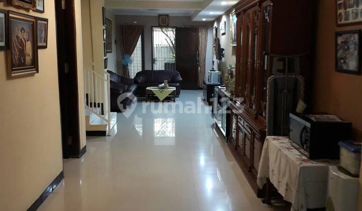 For Sale House in Pengadegan Pancoran, Very Strategic, South Jakarta 2