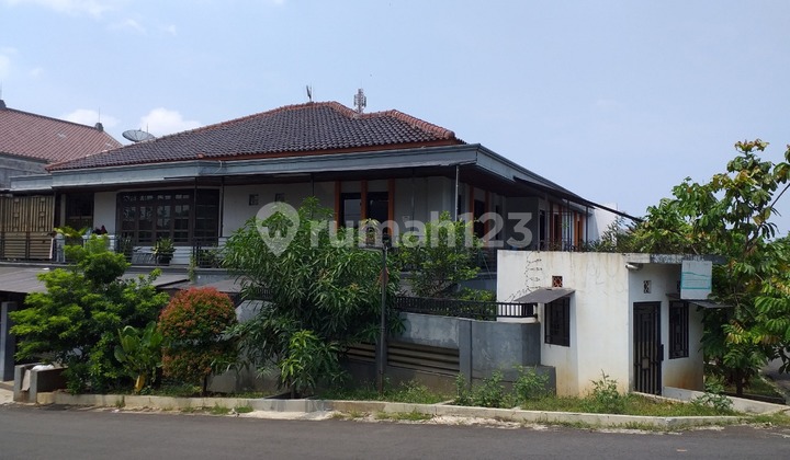 Dijual Rumah Siap Huni Posisi Hoek di Pondok Kelapa Jakarta Timur