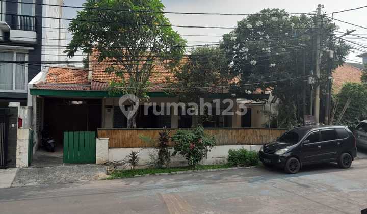For Sale: Ready-to-Occupy House in Strategic Location, Cilandak, South Jakarta For Sale: Ready-to-Occupy House in Strategic Location, Cilandak, South Jakarta