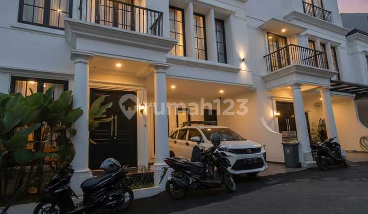 Classic In-Town House in Setu Bambu Apus Cipayung 2