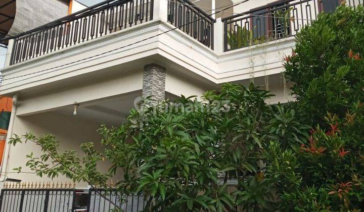 Rumah siap huni di komplek jatiwarna pondok gede Bekasi 1