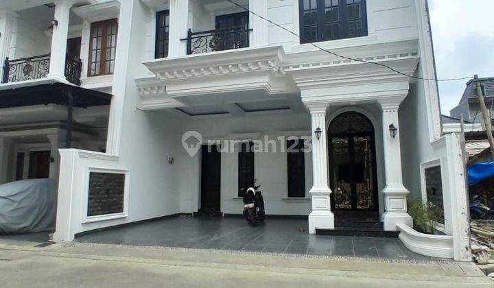 Dijual rumah mewah 3+rooftop lantai di jagakarsa jakarta selatan 1