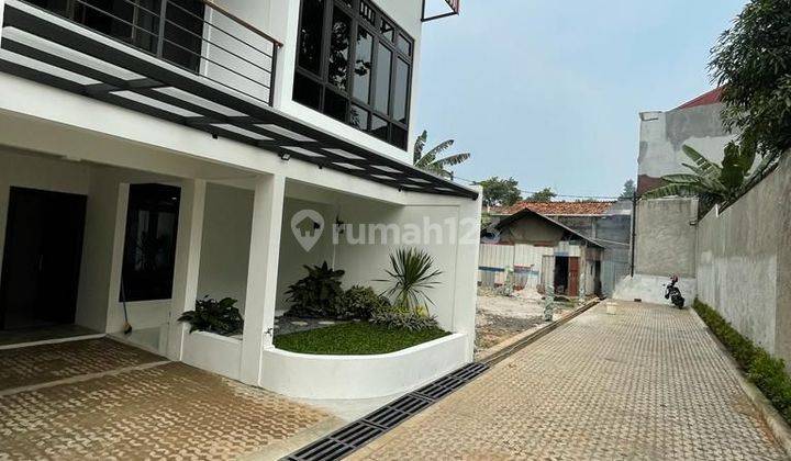 Dijual rumah minimalis 3 lantai siap huni di jatibening bekasi 1