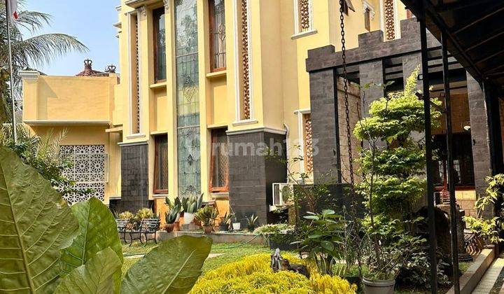 Dijual rumah 2 lantai mewah luas di duren sawit jakarta timur 1