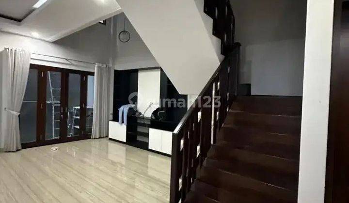 Dijual rumah siap huni di komplek billymoon pondok kelapa jakarta 2