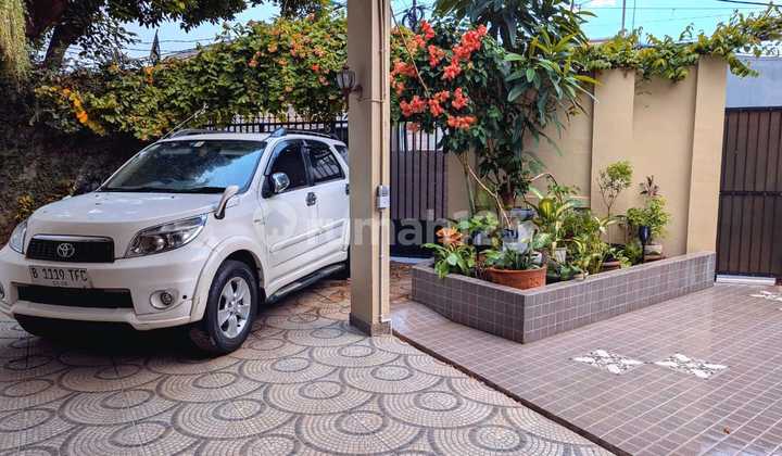 Non-Complex Second House in Bambu Apus, Cipayung, East Jakarta 2