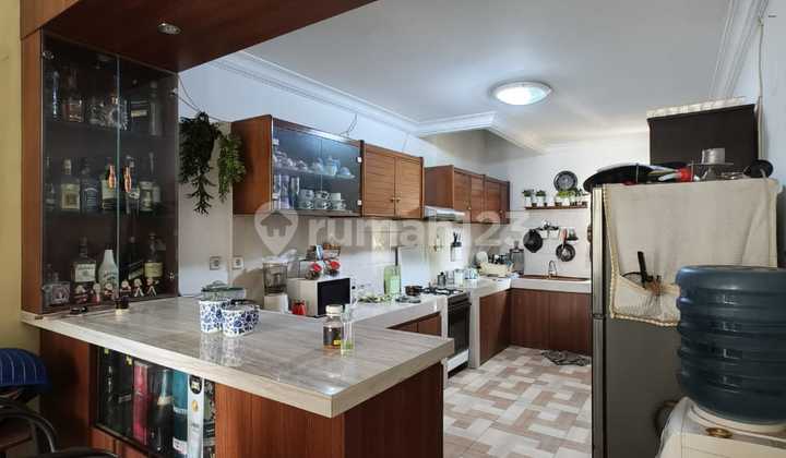 Rumah Secondary Dalam Komplek Tenang Dan Nyaman Di Jakarta Timur 2