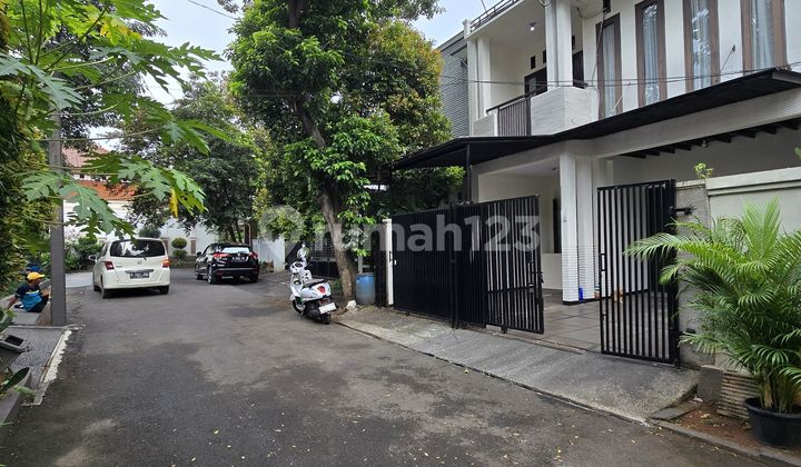 Rumah Siap Huni Di Komplek Pondok Kelapa Duren Ssawit Jakarta 2