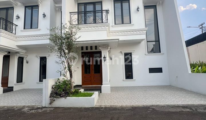 Rumah Baru Townhouse Di Pinggir Jalan Raya Pondok Gede Rumah Baru Townhouse Di Pinggir Jalan Raya Pondok Gede