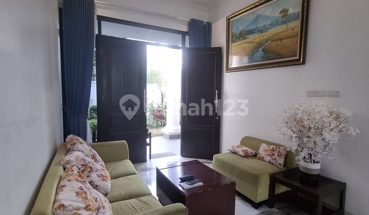 Ready-to-Occupy House in the Ambarapura Kodau Complex, Bekasi 2