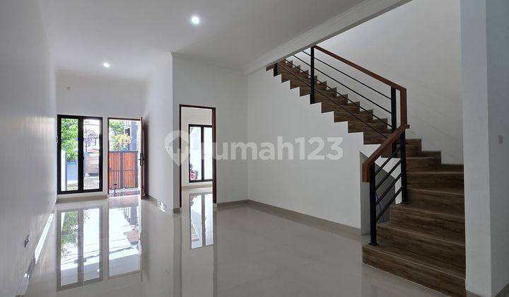 Rumah Modern Minimalis Dalam Komplek Kav Dki Pondok Kelapa 2