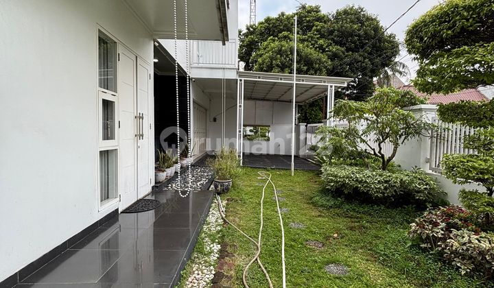 Dijual Rumah Siap Huni di Komplek Duren Sawit Jakarta Timur Dijual Rumah Siap Huni di Komplek Duren Sawit Jakarta Timur