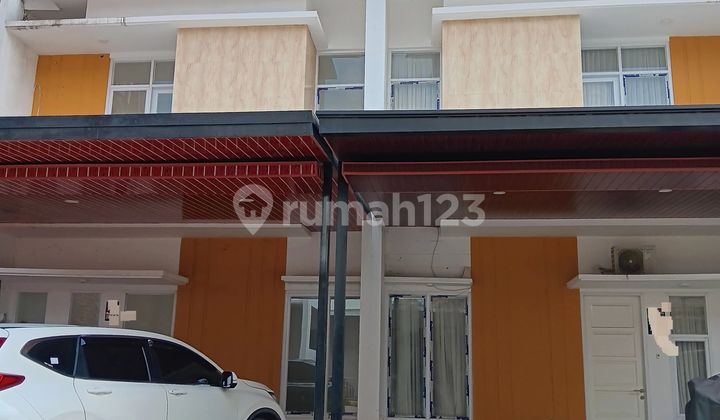 House Ready for 3 Car Access Near Lrt Cikunir 1 & Japek Toll Road 2