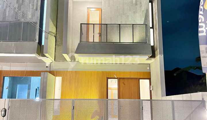 Rumah Siap Huni Dalam Komplek Jati Warna Bekasi