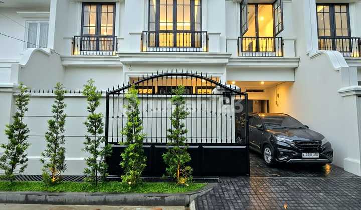 Rumah Siap Huni Desain Modern di Cempaka Putih Jakarta Pusat