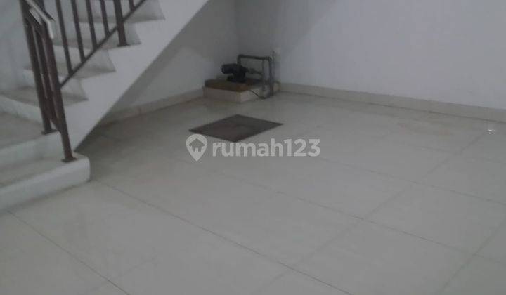 Dijual Ruko Holis Regency Ada Partisi Untuk Kantor di Lantai Atas 2