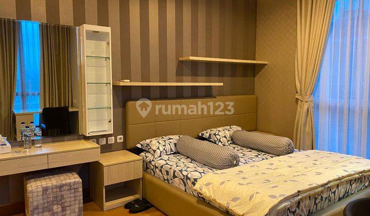 Apartement Apartment Residence 8 3 BR Furnished Bagus 2